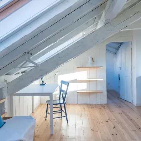 Feelcoimbra Castelo Boutique Apt - Duplex アパート コインブラ